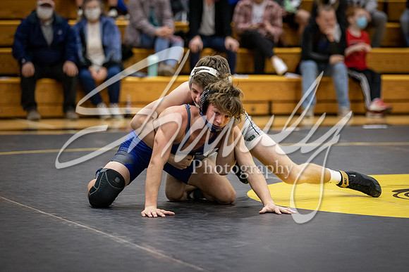 2020.12.10 FHS Wrestling Triangular_00609