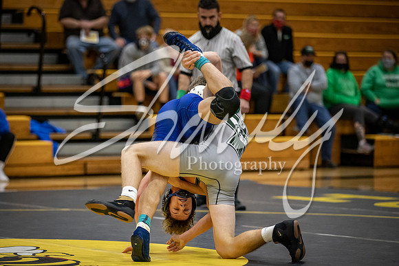 2020.12.10 FHS Wrestling Triangular_00787