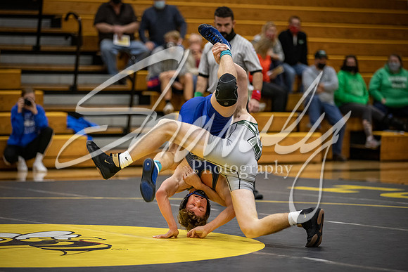 2020.12.10 FHS Wrestling Triangular_00788