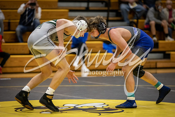2020.12.10 FHS Wrestling Triangular_00862