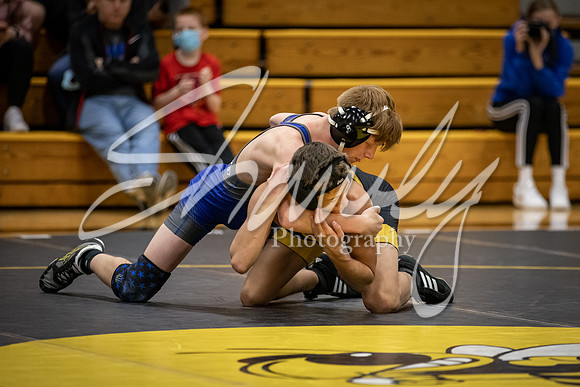 2020.12.10 FHS Wrestling Triangular_01271