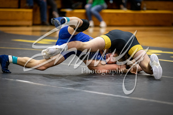 2020.12.10 FHS Wrestling Triangular_01602