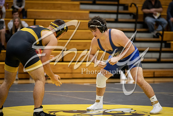 2020.12.10 FHS Wrestling Triangular_01771