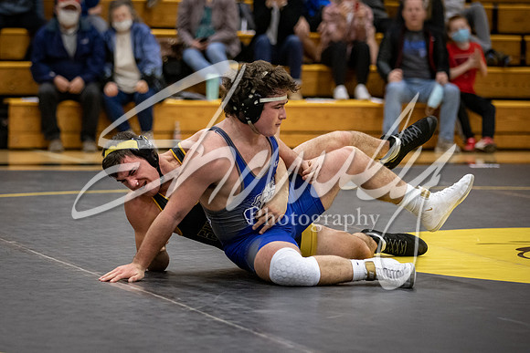2020.12.10 FHS Wrestling Triangular_02148