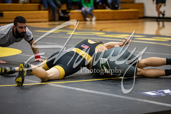2020.12.10 FHS Wrestling Triangular_02326