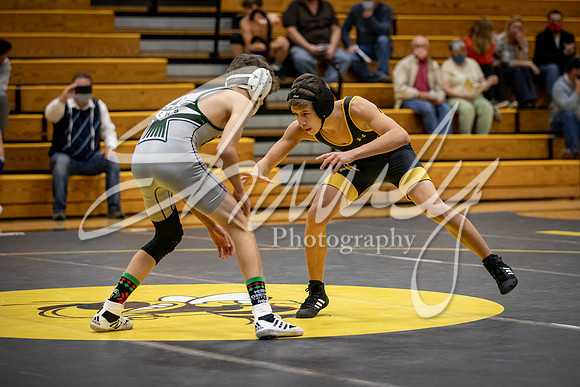 2020.12.10 FHS Wrestling Triangular_02351