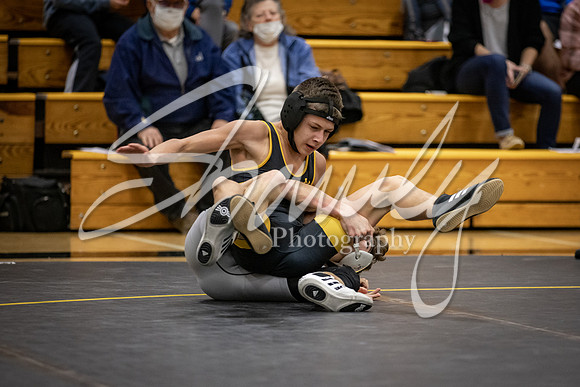 2020.12.10 FHS Wrestling Triangular_02459