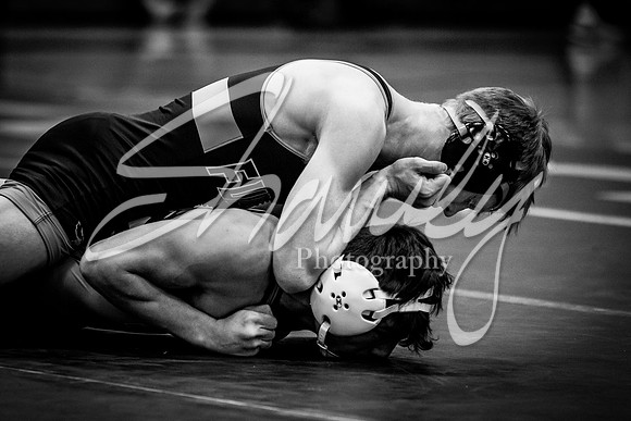 2020.12.10 FHS Wrestling Triangular_02722