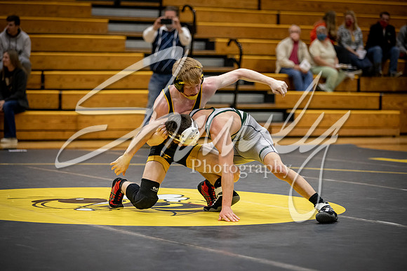 2020.12.10 FHS Wrestling Triangular_03088