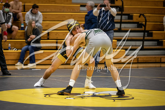 2020.12.10 FHS Wrestling Triangular_03150