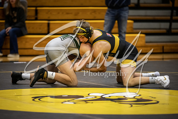 2020.12.10 FHS Wrestling Triangular_03266