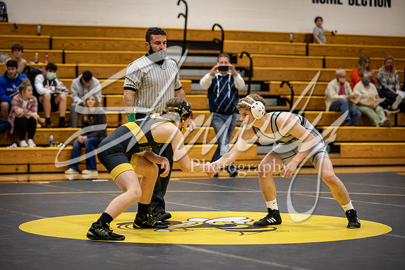 2020.12.10 FHS Wrestling Triangular_03452