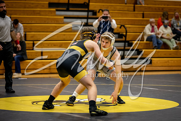 2020.12.10 FHS Wrestling Triangular_03464