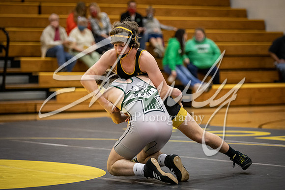 2020.12.10 FHS Wrestling Triangular_03494