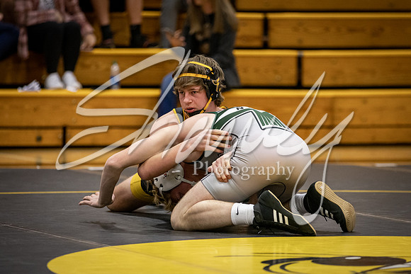 2020.12.10 FHS Wrestling Triangular_03542