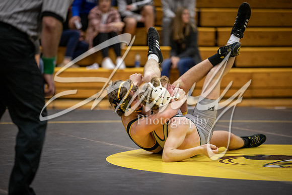 2020.12.10 FHS Wrestling Triangular_03593