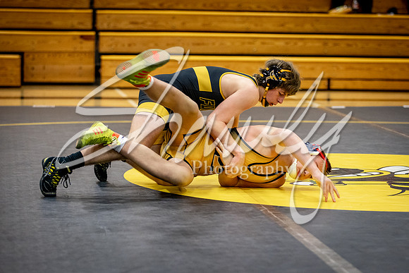 2020.12.15 FHS Wrestling Vs. Smith-Cotton_00002