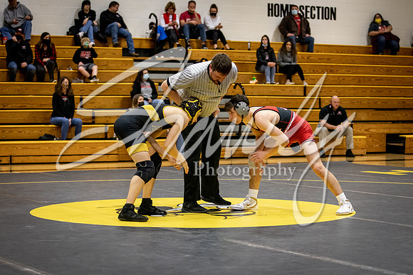 2020.12.21 FHS Wrestling Vs. Jeff City_03405