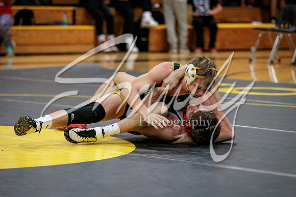 2022.01.06 FHS Wrestling Vs. Hannibal02771