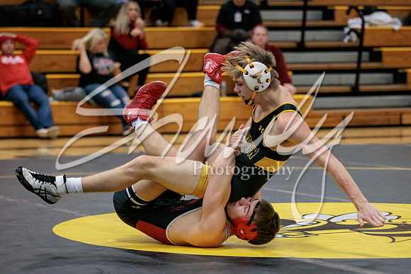 2022.01.06 FHS Wrestling Vs. Hannibal02836