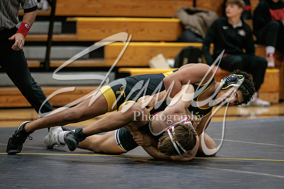 2022.01.06 FHS Wrestling Vs. Hannibal03107