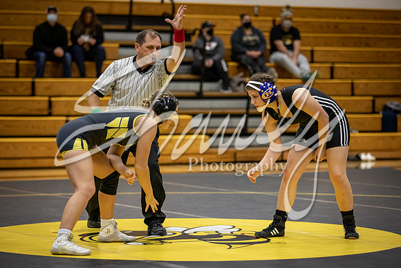 2021.01.14 FHS Wrestling Girls Quad00366