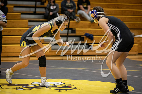 2021.01.14 FHS Wrestling Girls Quad00373
