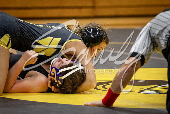 2021.01.14 FHS Wrestling Girls Quad00547