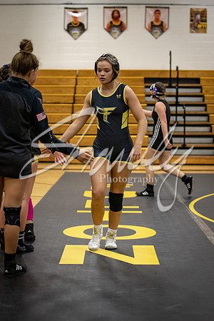 2021.01.14 FHS Wrestling Girls Quad00570