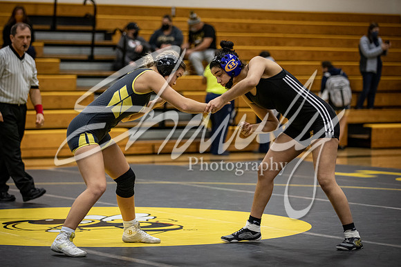 2021.01.14 FHS Wrestling Girls Quad00969
