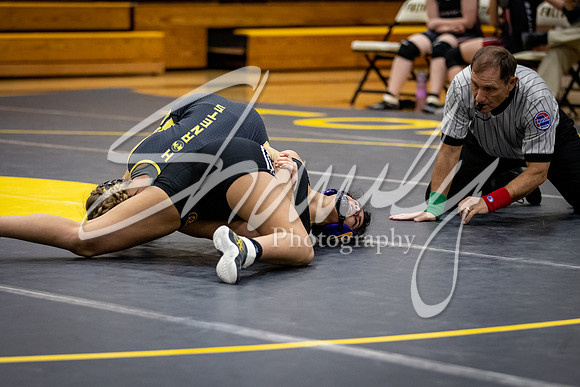 2021.01.14 FHS Wrestling Girls Quad01254