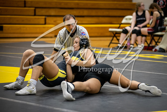2021.01.14 FHS Wrestling Girls Quad01259