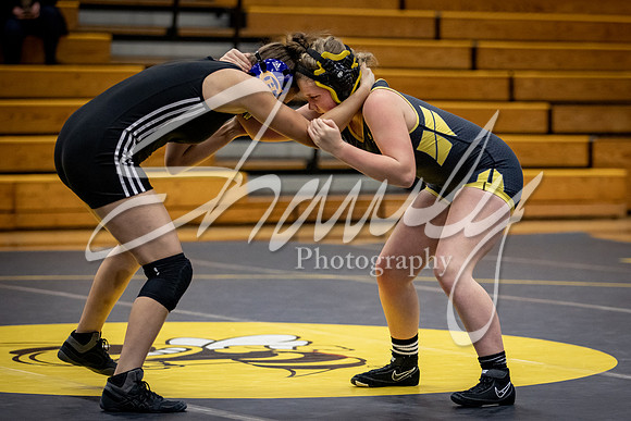 2021.01.14 FHS Wrestling Girls Quad01368