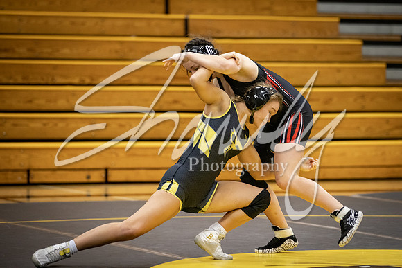 2021.01.14 FHS Wrestling Girls Quad02064