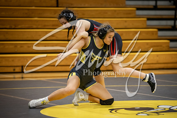 2021.01.14 FHS Wrestling Girls Quad02065