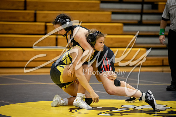 2021.01.14 FHS Wrestling Girls Quad02070