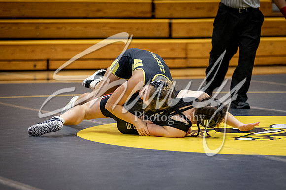 2021.01.14 FHS Wrestling Girls Quad02105