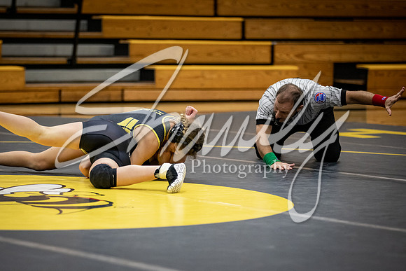 2021.01.14 FHS Wrestling Girls Quad02207