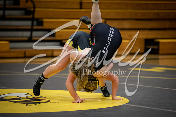 2021.01.14 FHS Wrestling Girls Quad02543