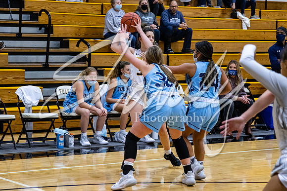 2021.01.19 FHS Basketball Girls Vs. Father Tolton00113