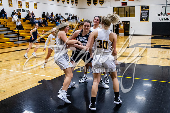 2021.01.19 FHS Basketball Girls Vs. Father Tolton03624
