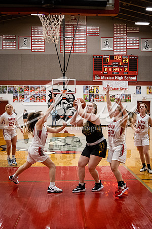 2021.02.02 FHS Basketball Vs. Mexico01364