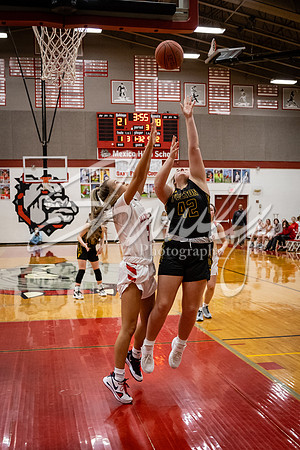 2021.02.02 FHS Basketball Vs. Mexico02505