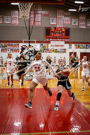 2021.02.02 FHS Basketball Vs. Mexico02547