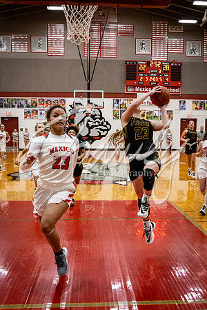 2021.02.02 FHS Basketball Vs. Mexico02549