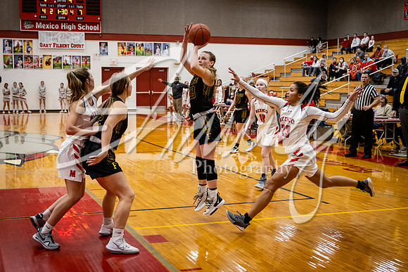 2021.02.02 FHS Basketball Vs. Mexico03442