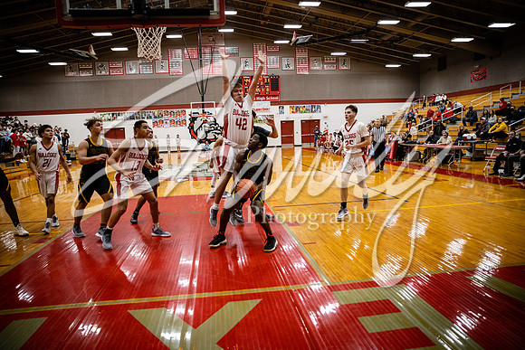 2021.02.02 FHS Basketball Vs. Mexico04673