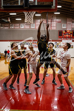 2021.02.02 FHS Basketball Vs. Mexico04679
