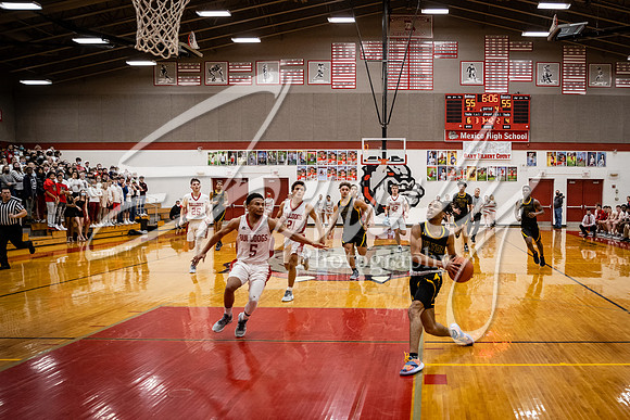 2021.02.02 FHS Basketball Vs. Mexico05476