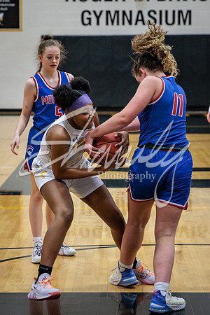 2022.01.18 FHS Basketball Vs. Moberly00707